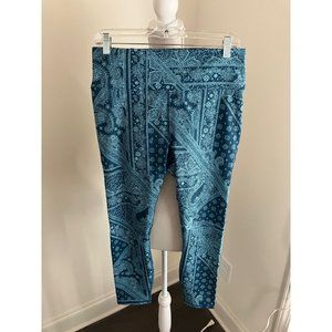 Fabletics Power Hold Stretch Pants Strappy Design on Back Waist Size Large NWT